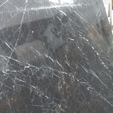 Mərmər: Təbii mərmər lövhələr – müxtəlif rəng və naxışlar Məhsul: - — 1