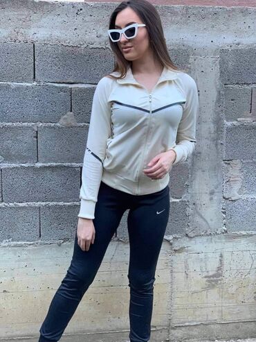 Gornji i donji deo: Nove ženske komplet trenerke M,L,XL,XXL veličine za samo 3500 din — 5