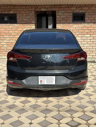 Продажа авто: Hyundai Elantra: 2018 г., 2 л, Автомат, Бензин, Седан — 6
