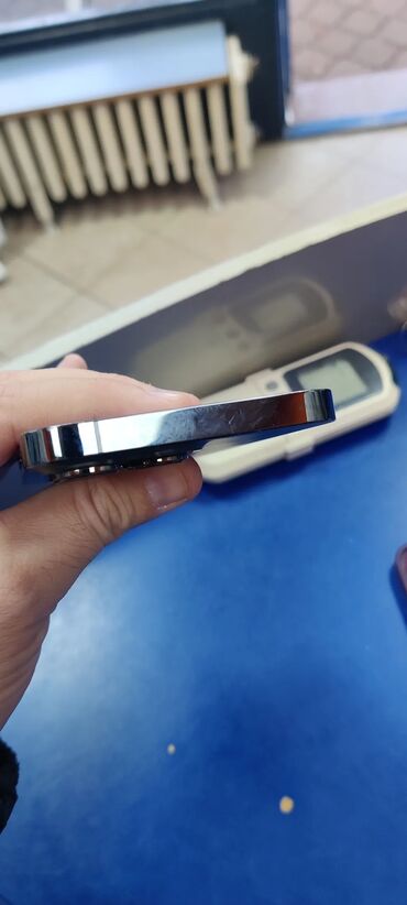Apple iPhone: Apple iPhone iPhone 13 Pro, Alpine Green, Face ID — 14