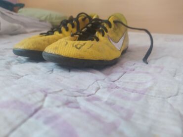 спорт товар ош: Футзальная/футбольная обувь для зала Nike (желтая) - Тип