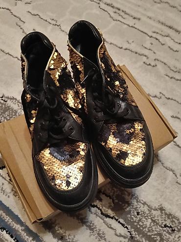 qiz ucun botlar: Zara, Ölçü: 35, rəng - Qara, İşlənmiş — 1