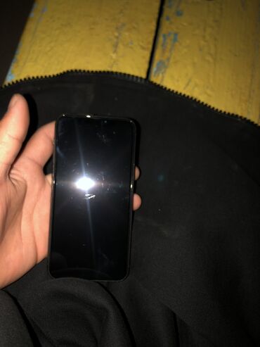 чехлы 11: IPhone 11 Pro, 64 ГБ, Наушники, Зарядное устройство, Кабель, 85 %