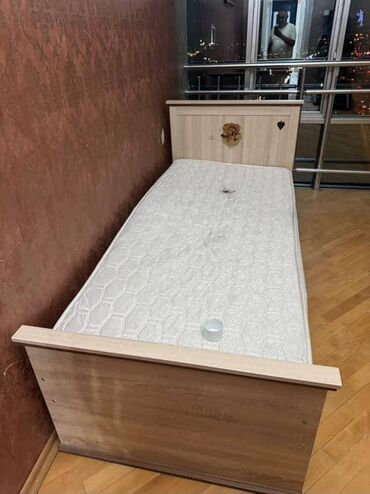 Təmir və tikinti: İşlənmiş, Təknəfərlik çarpayı, Matras ilə
