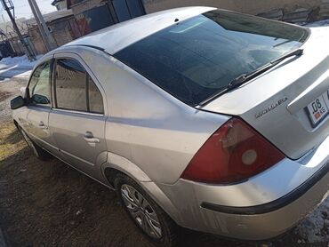 продам машины: Ford Mondeo: 2002 г., 1.8 л, Механика, Бензин, Хэтчбэк