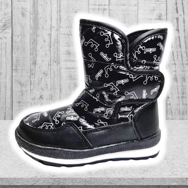 Gumene čizme: Odlicne cizmice za sneg sa jednim podesivim cickom sa spoljne strane — 4