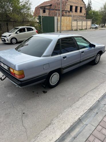 Audi: Audi 100: 1988 г., Механика, Бензин, Седан — 9