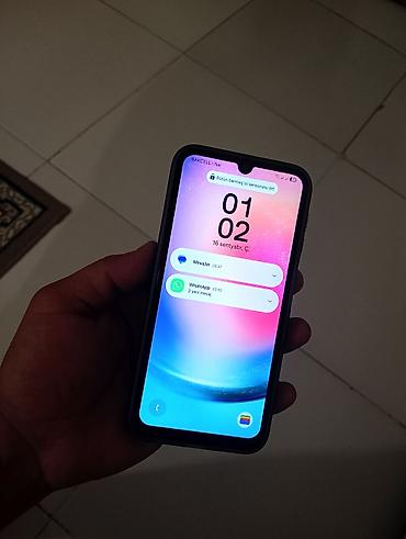 kalonka magintafon: Samsung Galaxy A24 4G, 128 GB, rəng - Qara, Barmaq izi — 3