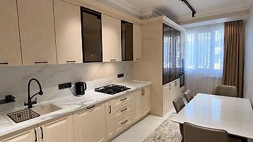 2 комнаты, 76 м², Асанбай мкр Элитка, 2 этаж, Евроремонт