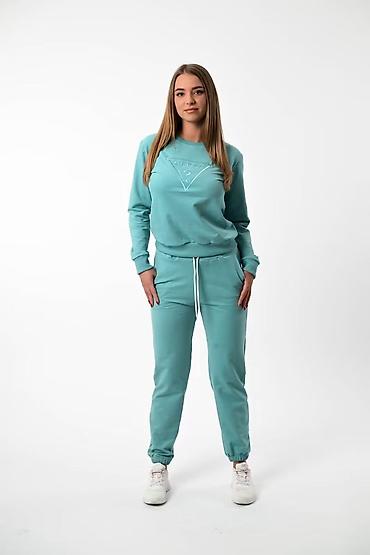Gornji i donji deo: Komplet trenerka pamuk elastin 
S M L XL XXL
Cena 2900 dinara — 23