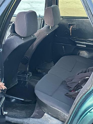 Audi: Audi 80: 1992 г., Механика, Бензин, Седан — 11