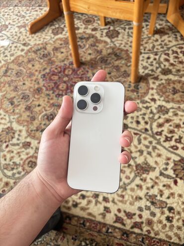 Apple iPhone: IPhone 15 Pro, 128 GB, White Titanium, Simsiz şarj, Face ID, Sənədlərlə