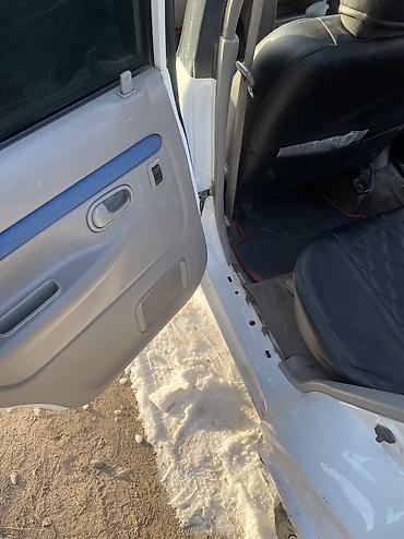 Mazda: Mazda Demio: 2001 г., 1.3 л, Автомат, Бензин, Универсал — 13