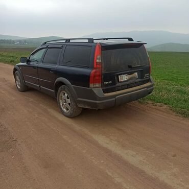машина volvo: Volvo XC70: 2004 г., 2.5 л, Механика, Бензин, Универсал