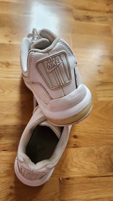 plas kisi: Nike kişi idman ayaqqabısı

- — 3
