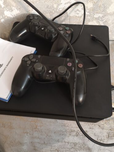 Xbox Series X: Sony PlayStation 4 Slim oyun konsolu Xüsusiyyətlər: - Model: PS4 Slim