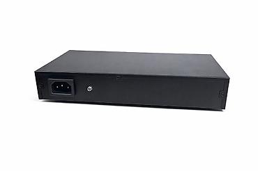 network: Уличный PoE-коммутатор 4 Port — компактное решение для подключения — 2