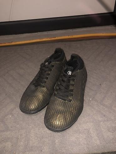 nike air force 1: Qara rəngli idman ayaqqabısı (unisex) rasiyalı tekstura – nəfəsalan — 1