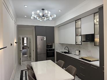 3 комнаты, 104 м², Асанбай мкр Элитка, 5 этаж, Свежий ремонт