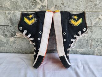 Women's Sneakers and athletic shoes: Converse, 38.5 — 5