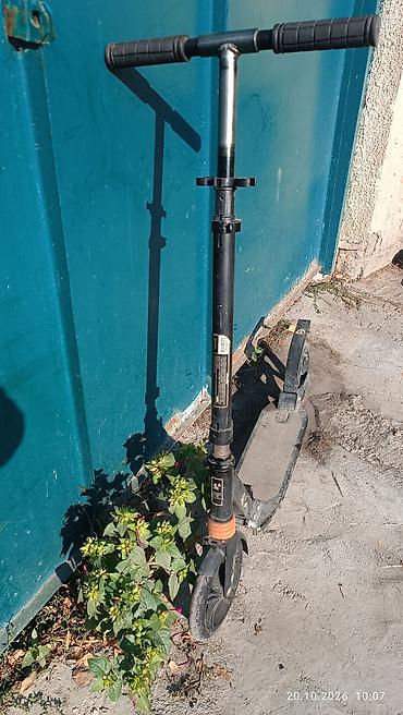 аренда сомакат: Большой городской самокат с амортизацией - Колеса: крупные — 3