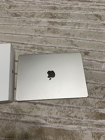 Ноутбуки Apple (MacBook): Продаю MacBook Air Apple M4. Покупал в июле 2025 года в Германии — 8
