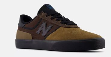 спортивные костюмы для женщин: Продаю кроссовки New Balance 272 (оригинал) из США размер: 9US