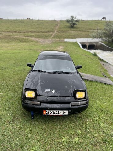 mazda attenza: Mazda 323: 1990 г., 1.8 л, Механика, Бензин, Хэтчбэк