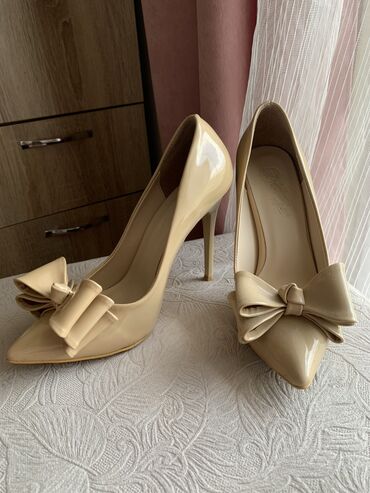 guess cipele: Pumps, 37