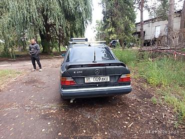 электроника 5: Mercedes-Benz W124: 1990 г., 2 л, Кол менен иштөөчү, Бензин, Седан — 6