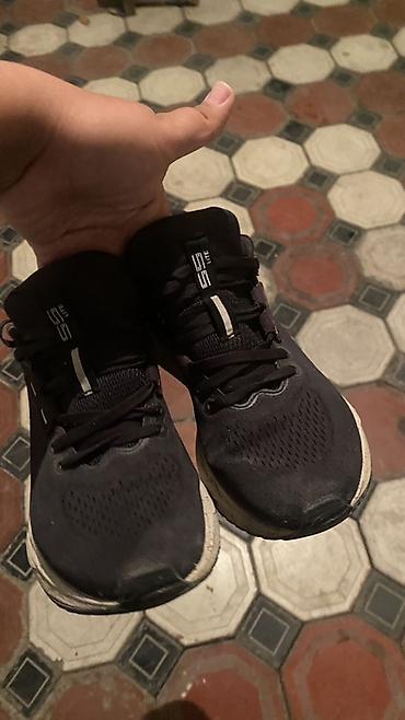 цена на чемоданы: Кроссовки для бега Li-Ning (серия Super Lite) - Размер: EU 40.5 / US — 2