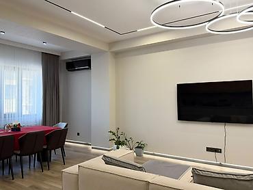 Долгосрочная аренда квартир: For rent a 1 bedroom apartment is in the Golden Square. Orozbekov — 3