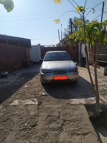 багажник матиза: Daewoo Nexia: 2010 г., 1.5 л, Механика, Бензин, Седан