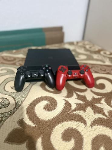 adventure: PlayStation 4 Slim 500 ГБ + 2 геймпада DualShock 4 Комплектация: - — 1