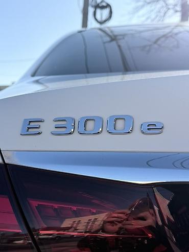 Mercedes-Benz: Mercedes-Benz E-Class: 2021 г., 2 л, Автомат, Электромобиль, Седан — 5