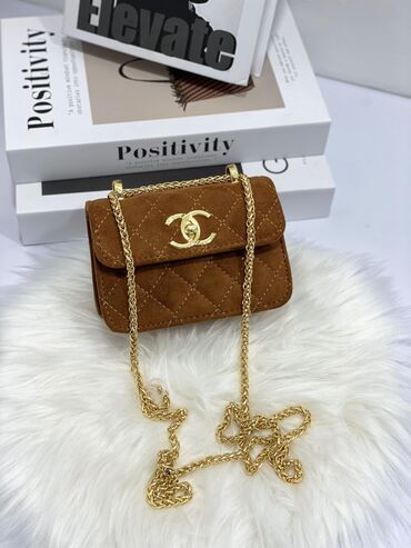 uzun pencekler: Сумка на плечо, Chanel