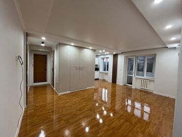 Продажа домов: 3 комнаты, 58 м², Хрущевка, 3 этаж, Евроремонт