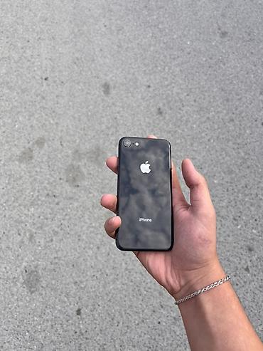 IPhone 8, 64 GB, Space Gray, Barmaq izi