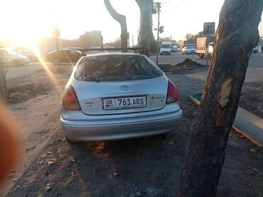 Toyota: Toyota Corolla: 2001 г., 1.8 л, Механика, Бензин, Хэтчбэк — 2