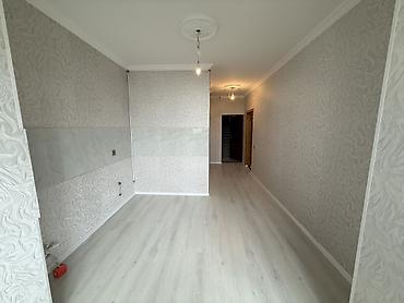 kirayə ev xutor: 🏡 MƏNZİL SATILIR — ABBAS SƏHHƏT, 4-CÜ MİKRORAYON Mənzil 5 mərtəbəli — 4