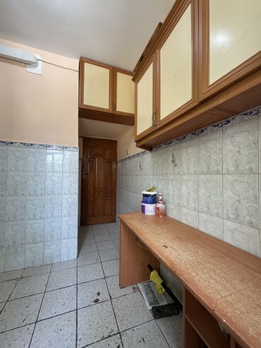 Продажа квартир: 4 комнаты, 79 м², 105 серия, 2 этаж, Старый ремонт — 12