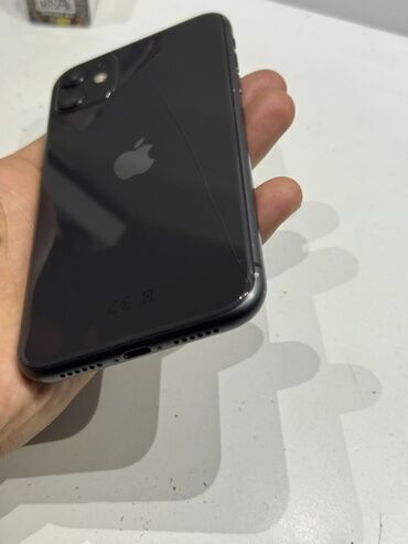 Apple iPhone: IPhone 11, Б/у, 128 ГБ, Черный, 89 %