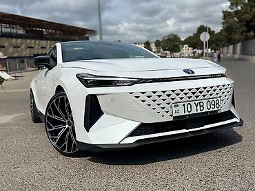 qapı paneli: Changan Uni-V: 1.5 l | 2025 il 36000 km Sedan — 2