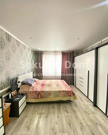 Продажа коттеджей и домов: 🏠Продаётся дом в с. Сокулук 🟡Комнаты: 5 🟡Участок: 10 соток — 4