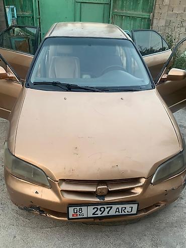 вмятина: Honda Accord: 2000 г., 2.3 л, Автомат, Бензин, Седан — 1