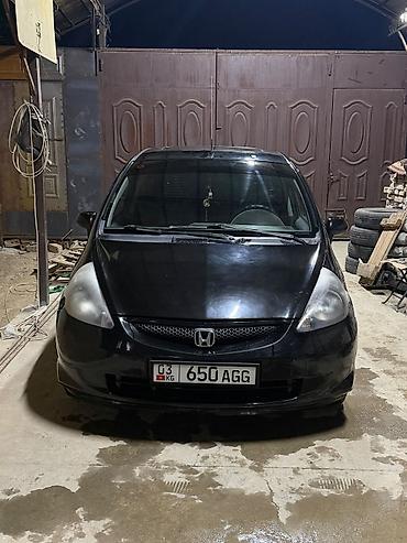 бутка бу: Honda Fit: 2002 г., 1.3 л, Кол менен иштөөчү, Бензин, Хетчбек — 1