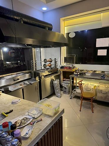 kafe stolari: Pizza, Pide, Lahmacun və Kabab-Dürüm restoranı - Mərkəzi yerdə — 6