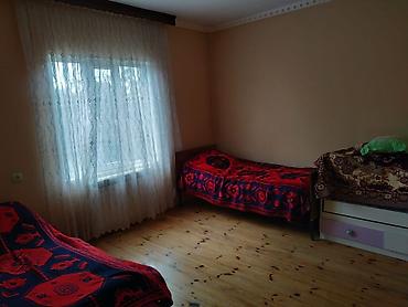 Daşınmaz əmlak: Kirayə üçün geniş, rahat həyət evi - Plan: açıq mətbəxli qonaq otağı — 7
