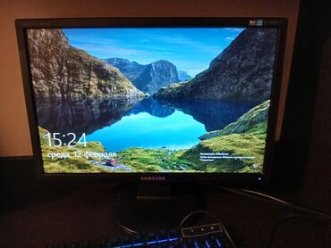 самсун 20: Монитор, Samsung, Б/у, LCD, 19" - 20"