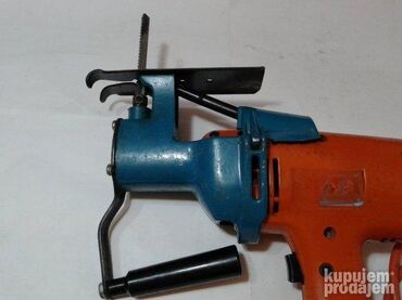 Bušilice: Bušilica sa nastavkom za ubodnu testeru Black & Decker U ponudi — 12
